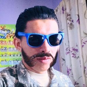 Meet your Posher, Yohemir